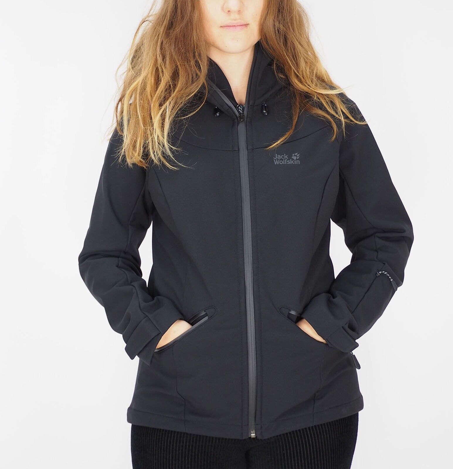 Womens Jack Wolfskin Snowsports 1306291 Black Light Windproof Hooded Jacket